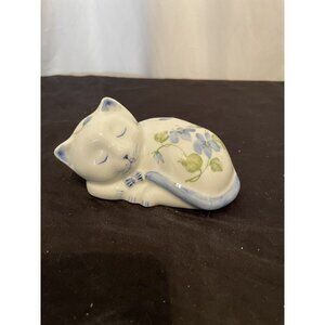 Sweet Porcelain SLEEPING CAT Floral Forget Me Knots  Andrea by Sadek Thailand